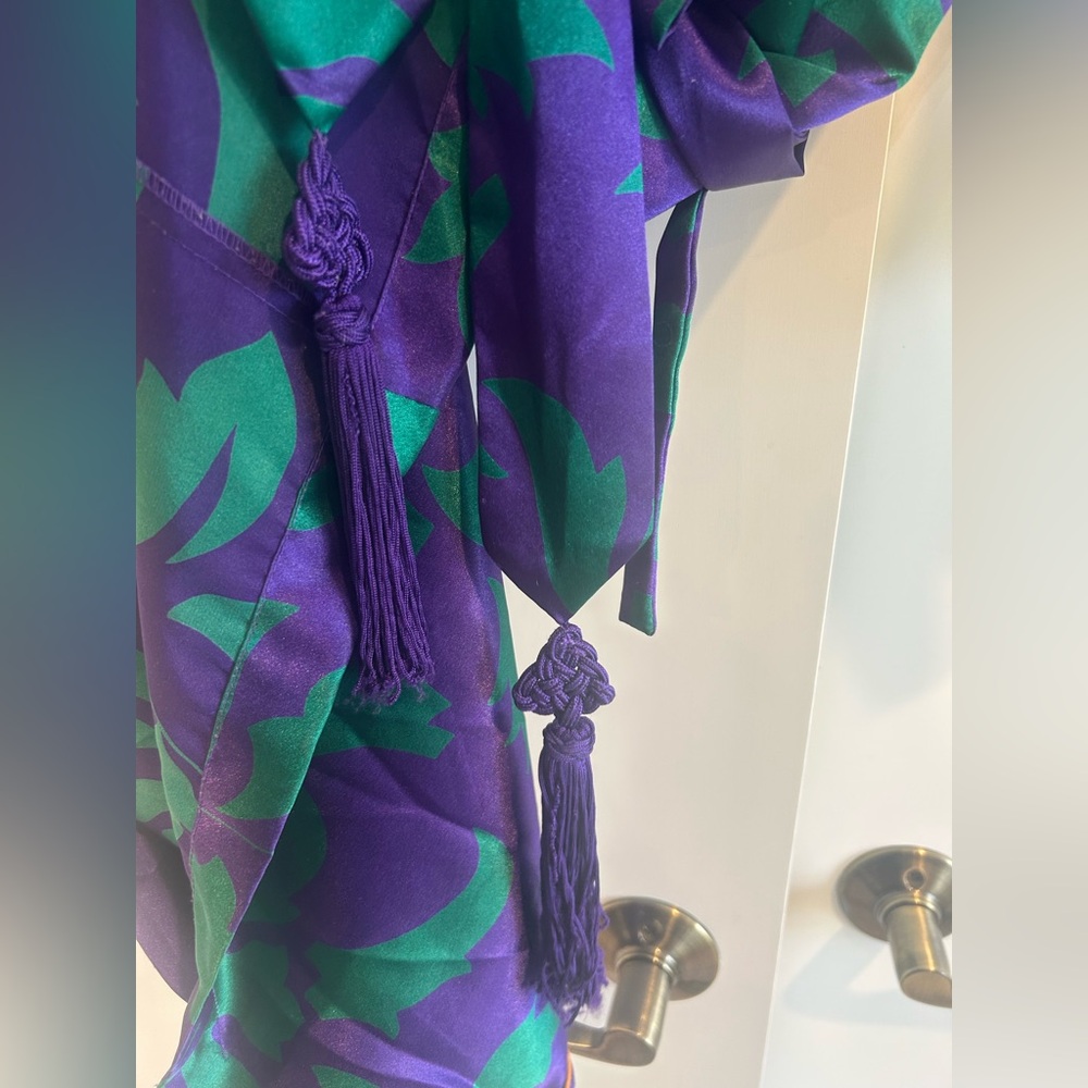 Vtg Victorias Secret Purple Green Satin Sleep Robe Long Sleeve Size M/L - Picture 7 of 15